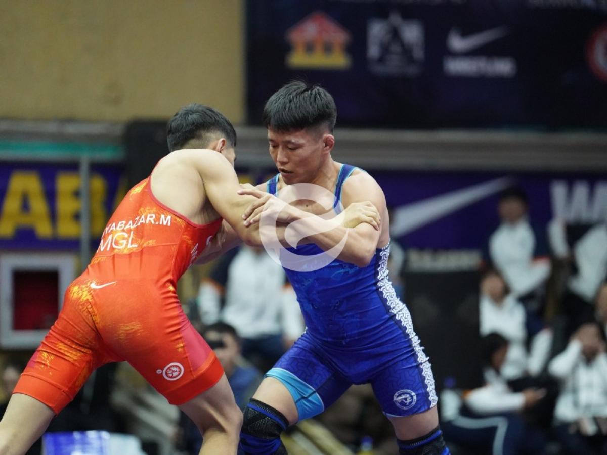 М.Даваабанди сонгомол бөхийн УАШТ-д хоёр жил дараалан түрүүллээ